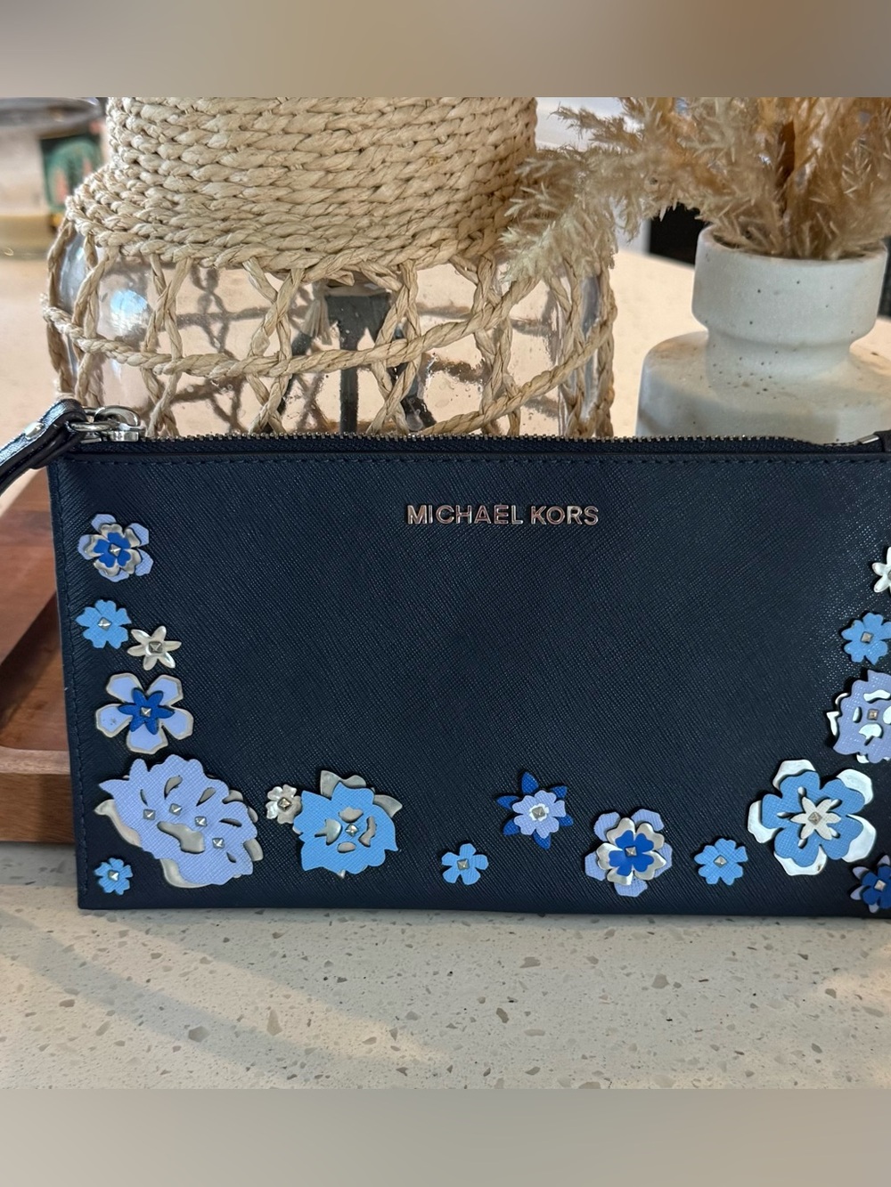 Michael Kors Dillon SUPER RARE Wristlet 10” Bag Blue Leather 3D Floral Wallet